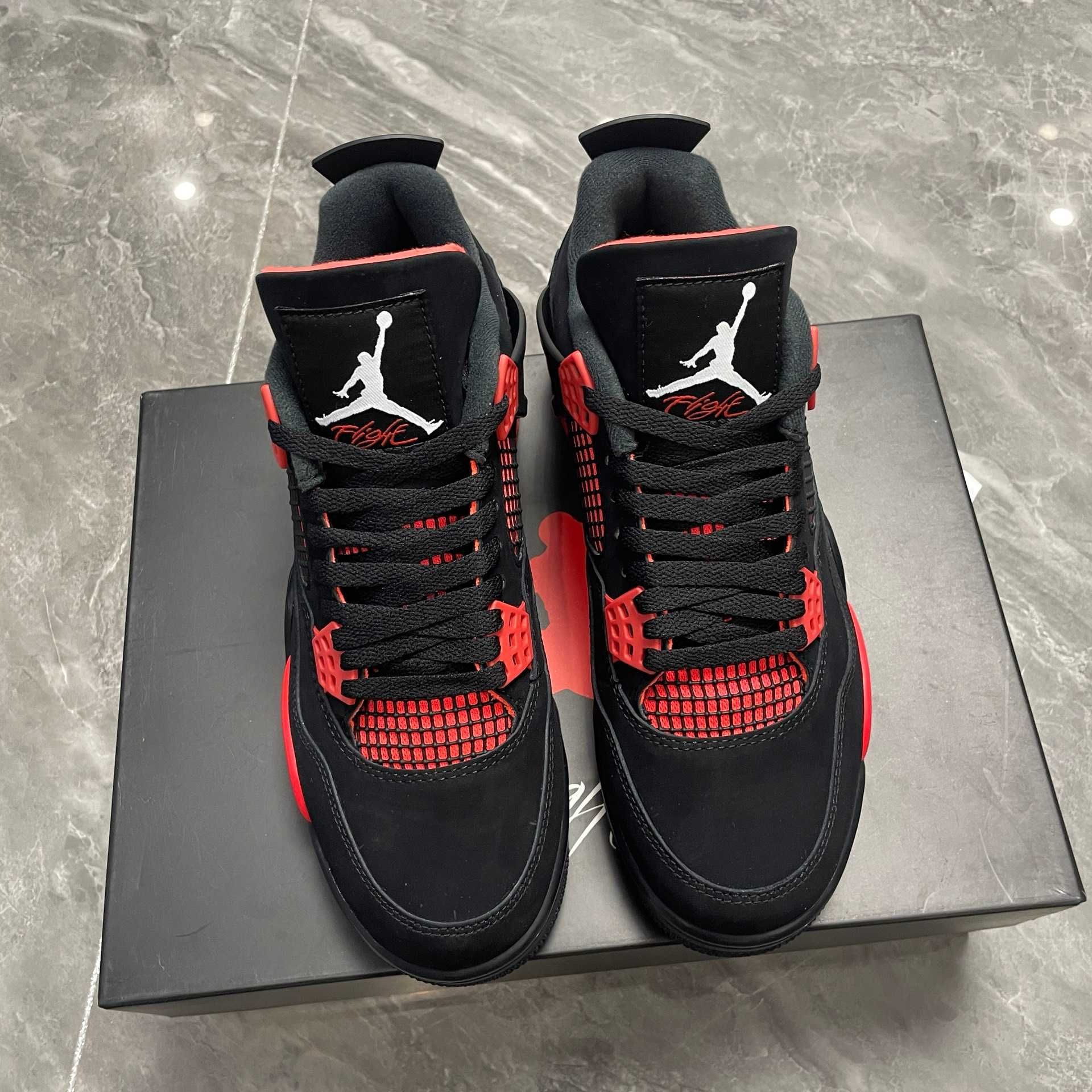 Jordan 4 Retro Red Thunder Rozmiar 43