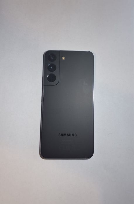Samsung galaxy S22 8/128
