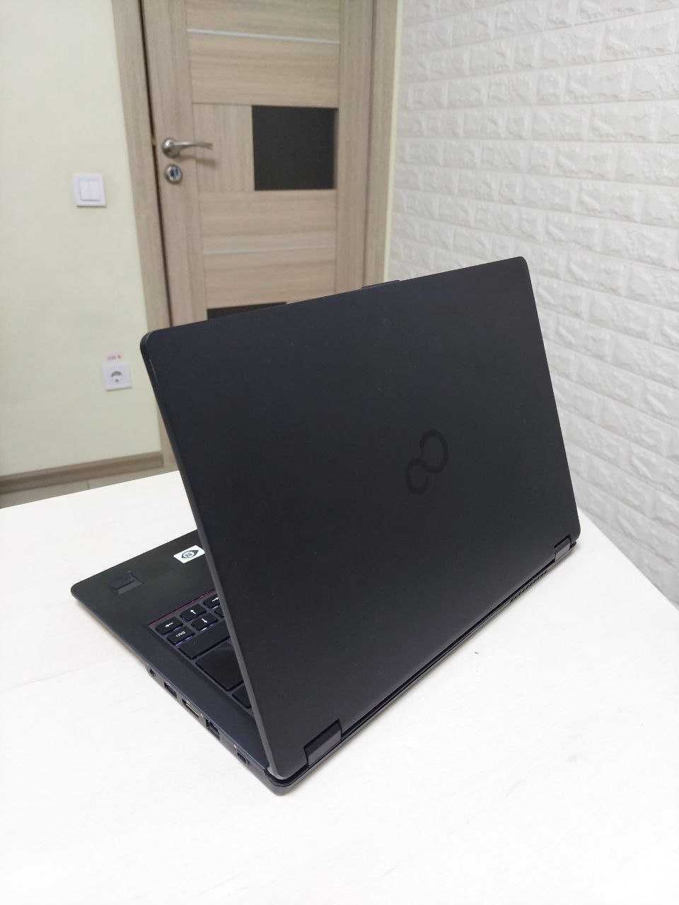 Ноутбук FUJITSU  U748 14" IntelCore I5-8gen/DDR4 8Gb/SSD M.2 256Gb+GSM