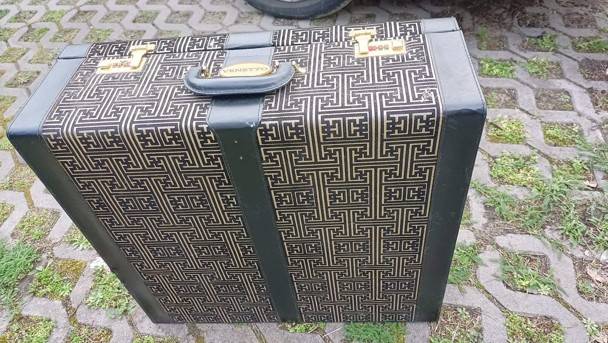 Stylowa walizka Venetto vintage