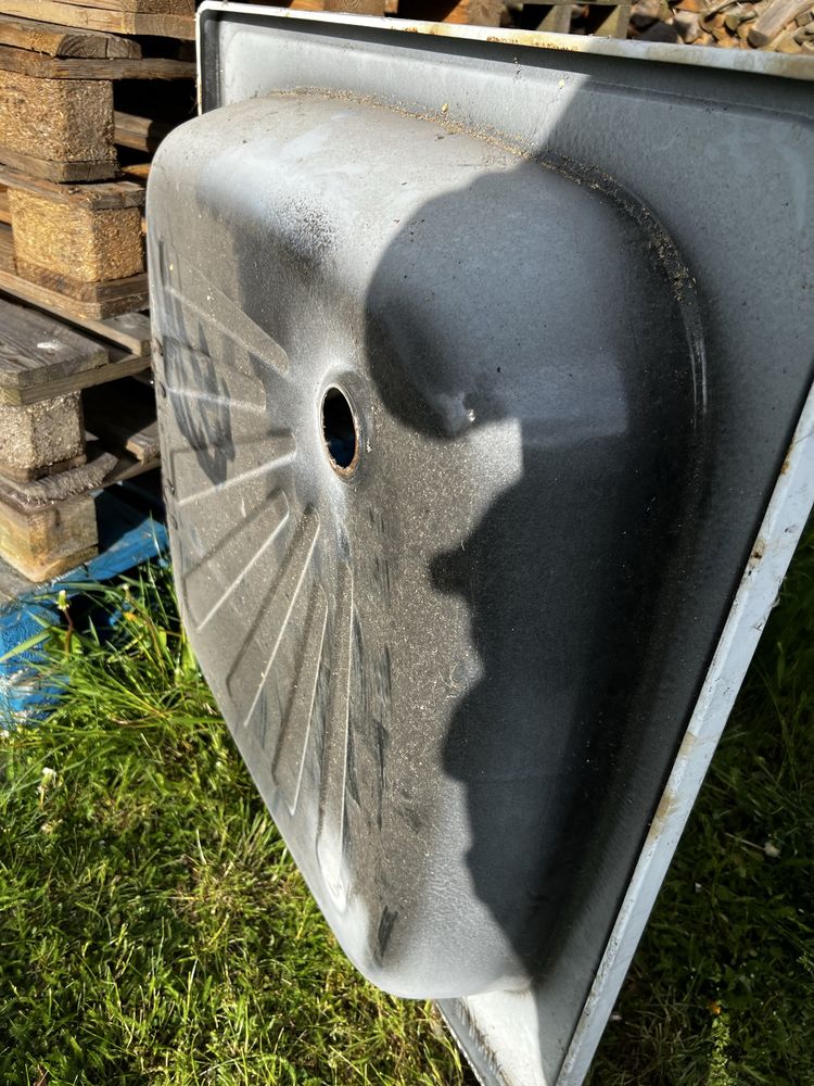 Brodzik 90/90 cm