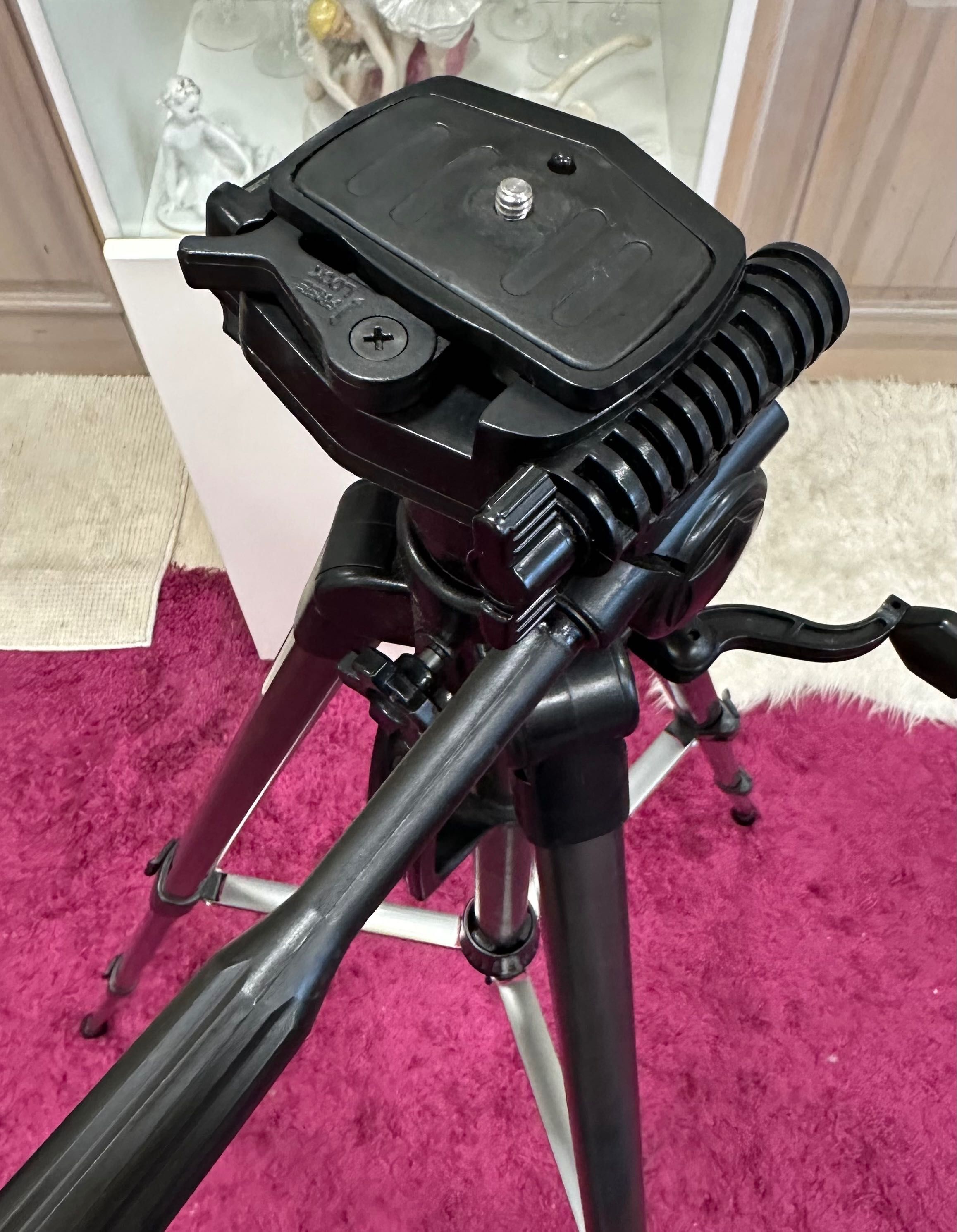 Трипод (штатив)  Rekam RT-M50N серебристо/черный; 169 см.