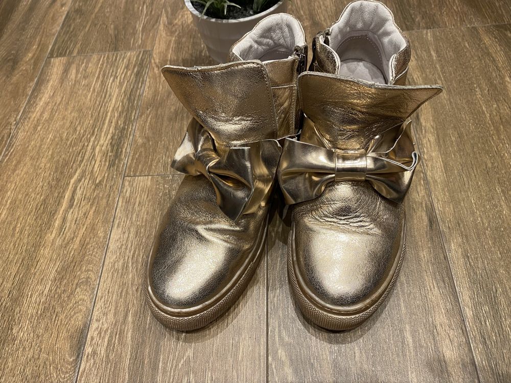 Buty botki  trzewiki carinii 37