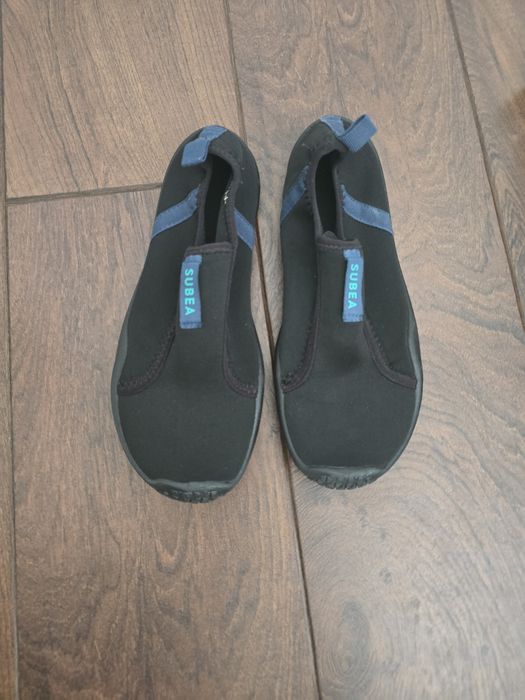 Buty do WODY subea 40 - 41 czarne twarda podeszwa