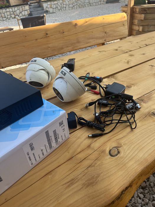 Zestaw kamer(4),rejestrator i switch