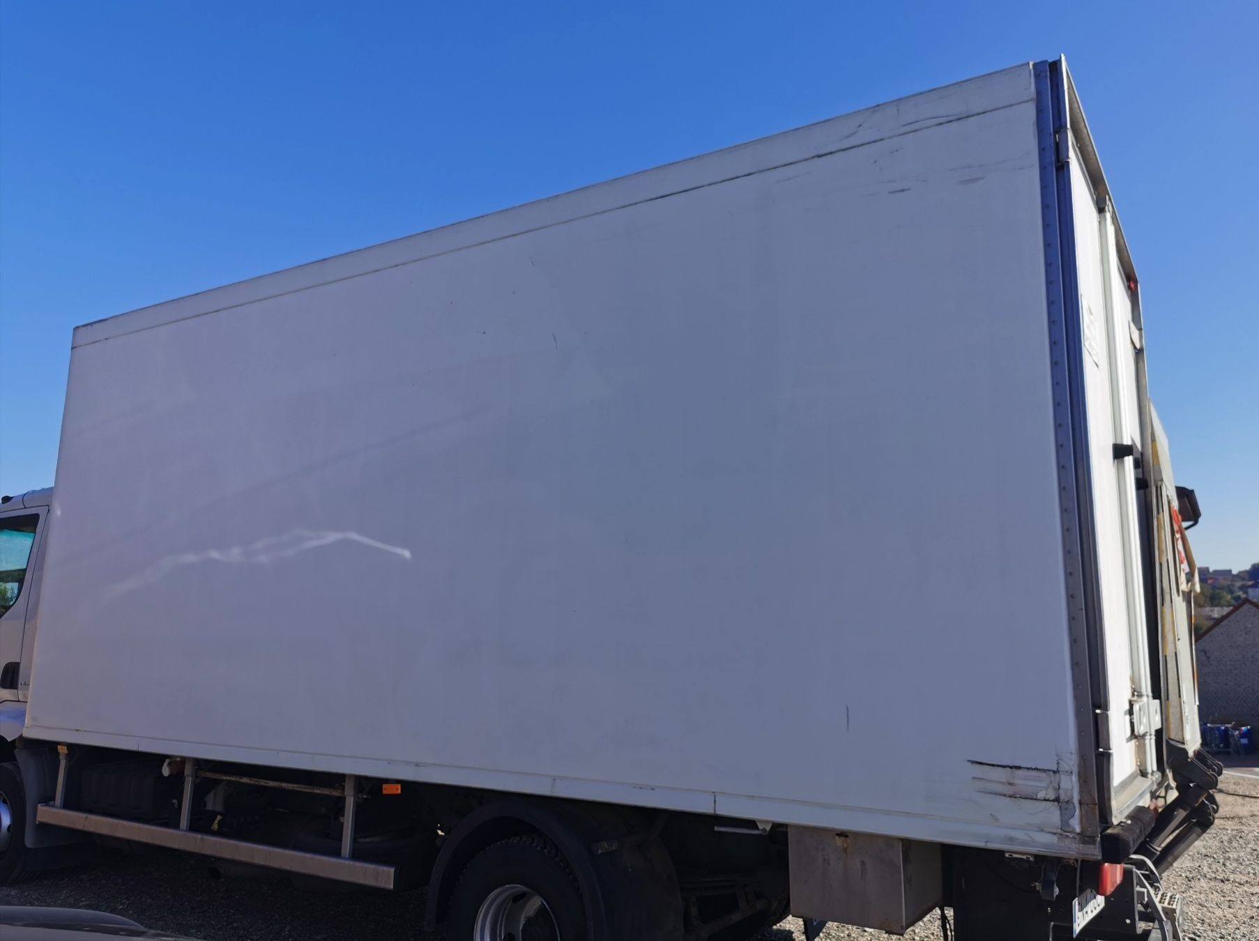 Chłodnia chereau hakowka Krakowa izoterma man Iveco Mercedes