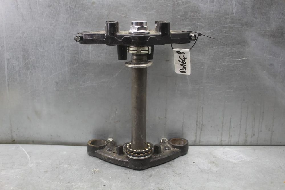 Yamaha YZF 125 półka górna sztyca półka dolna