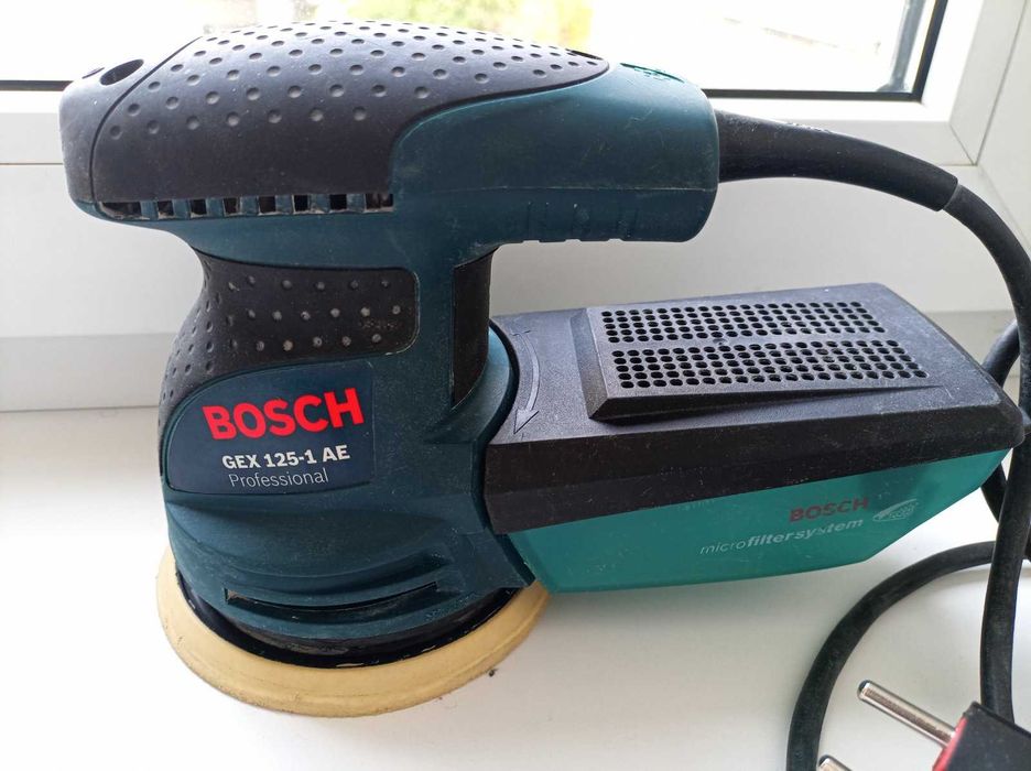 Ексцентрикова шліфмашина Bosch Professional GEX 125-1 AE