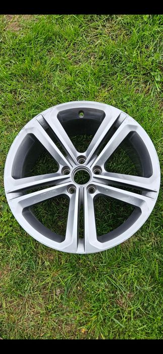 Felga oryginał VW Mallory Vw 8Jx18H2 ET30