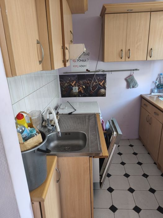 Trzypo3pokojowe mieszkanie w centrum Czeladzi