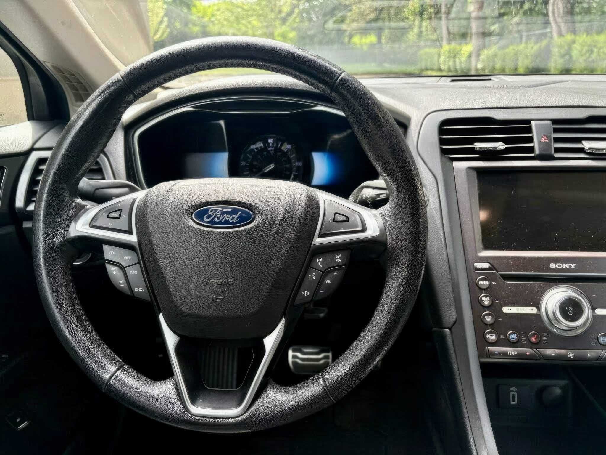 2018 Ford Fusion Hybrid Titanium FWD