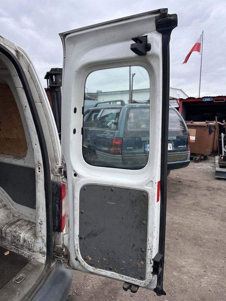 Drzwi tył skrzydło prawe lewe szyba Caddy III 3