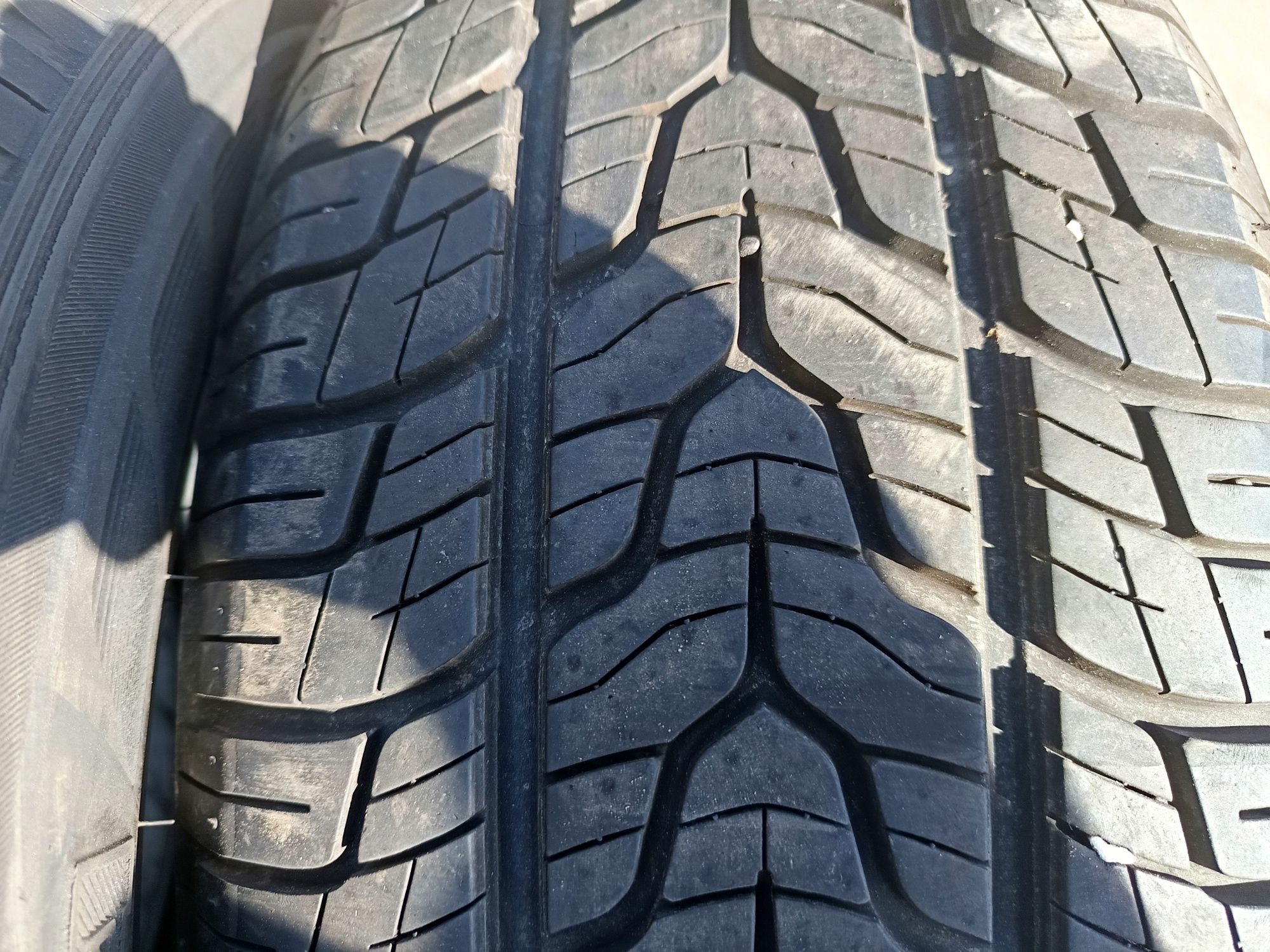 Opony 265/60 r18 HT jak nowe