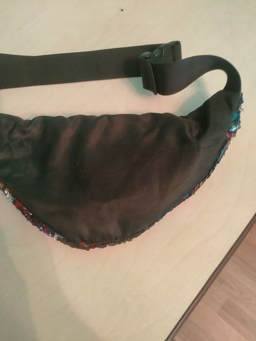 Банамка з паєтками