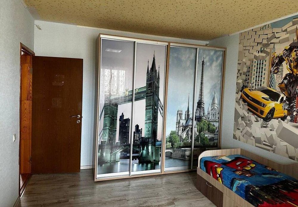 Продам 3-кім.квартиру, б-р Незалежності,Центр, м. Бровари SL