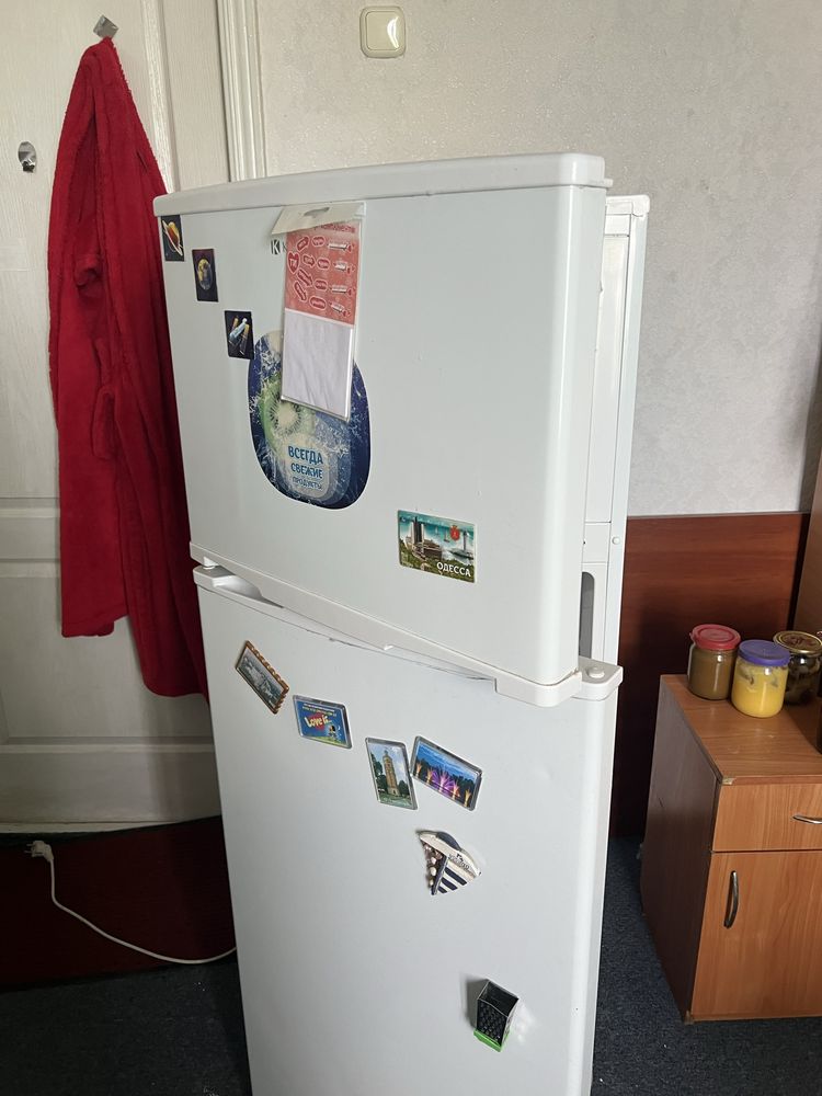 Продам холодильник в ганому стані