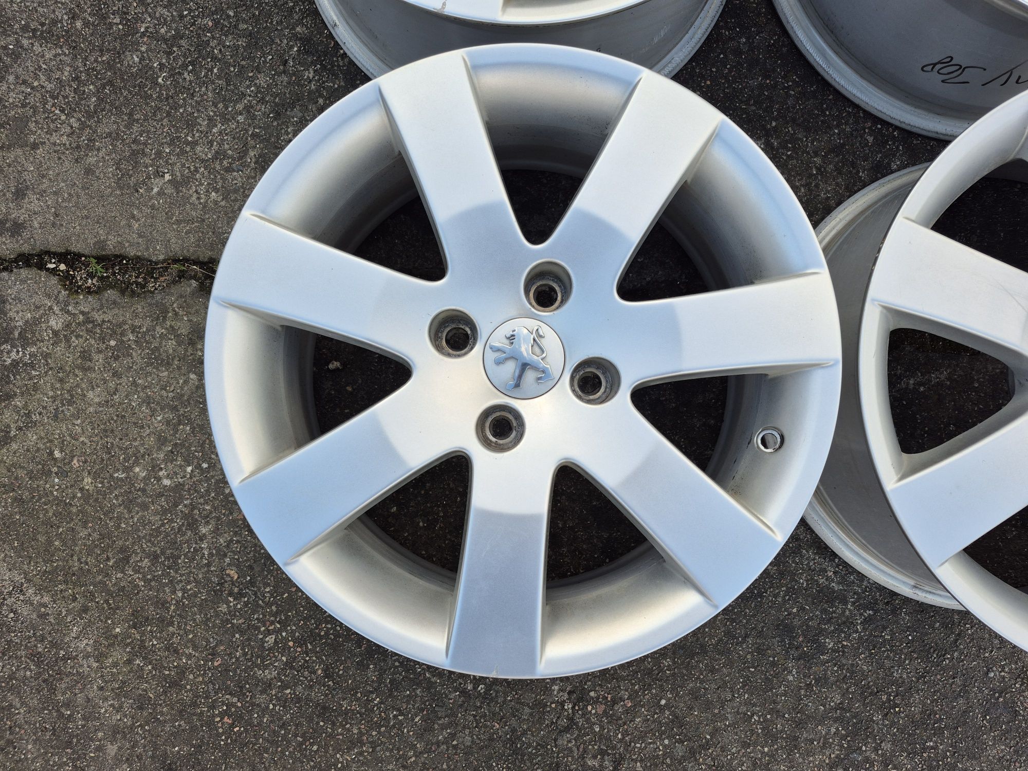 Felgi Alu Oryg PEUGEOT 308,  3008 4x108 7J 16 Cali ET 32