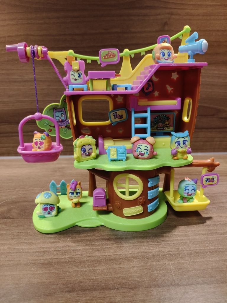 Moji pops, mojipops, domek na drzewie, domek, figurki, zestaw