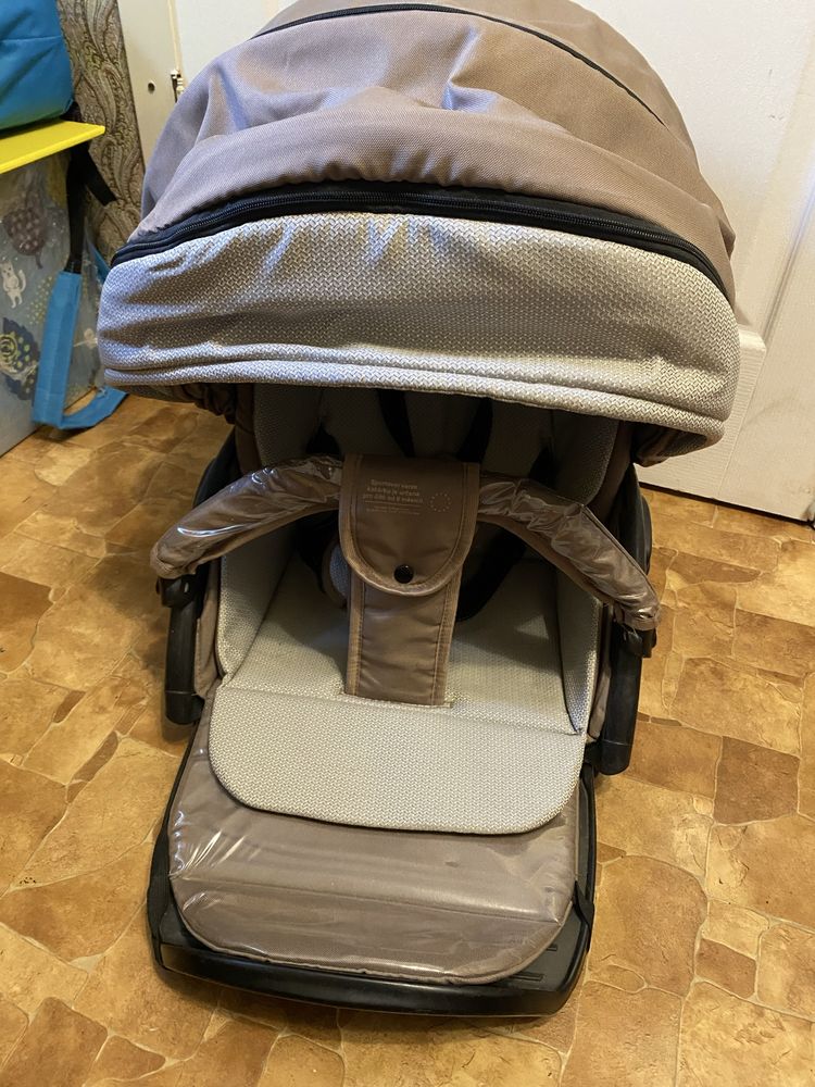 Продам коляску 3в1