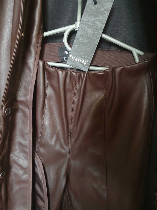 Продам новый стильный костюм пиджак и леггинсы