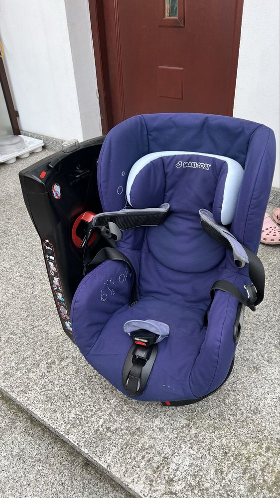Maxi Cossi Axiss fioletowy używany obrotowy 9-18kg do 110cm