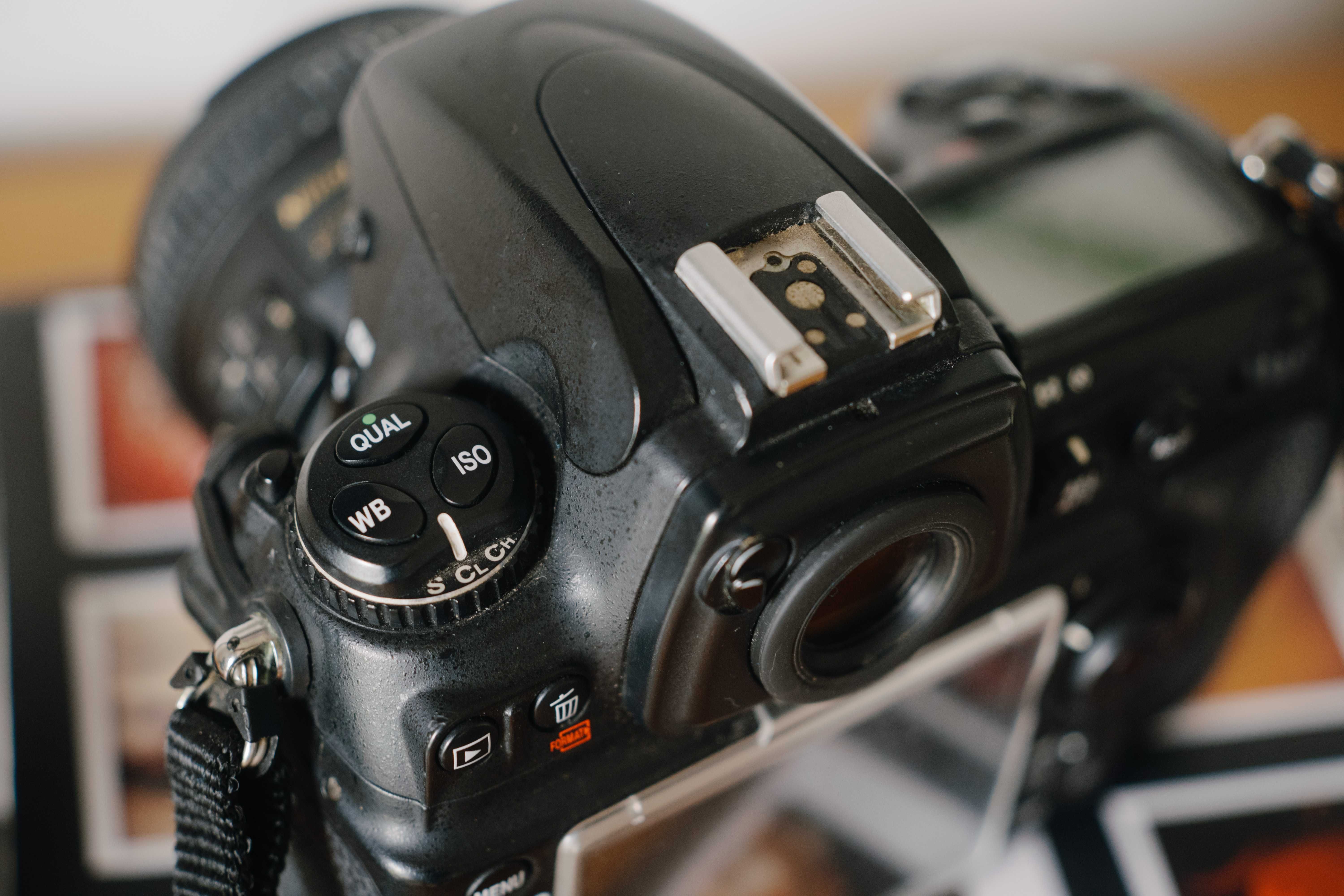 Nikon D700 + 50mm f/1.4 G (28.000 disparos)