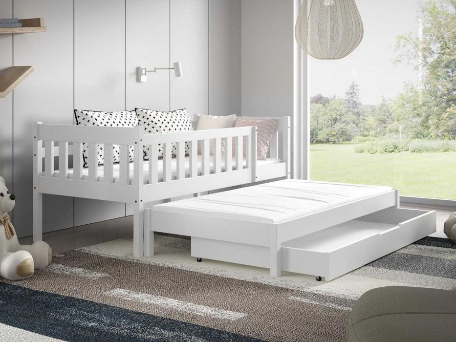 Łóżko podwójne POLA 2 + materace piankowe - drewno sosnowe