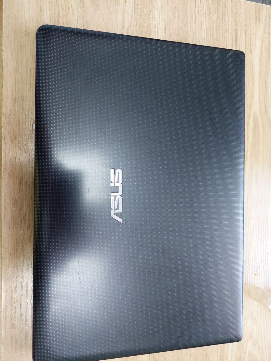 Продам ноутбук Asus x301A