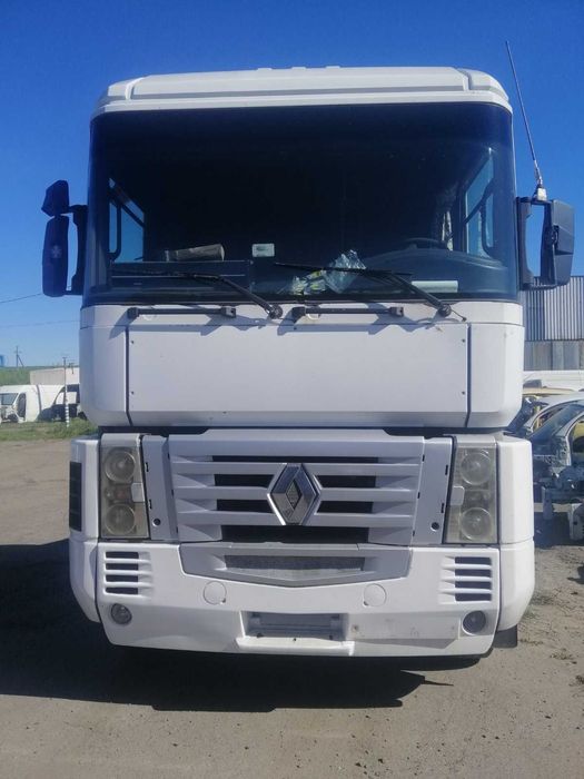 Двері Рама Спойлер Підніжка морда елька Renault Magnum рено магнум Е3