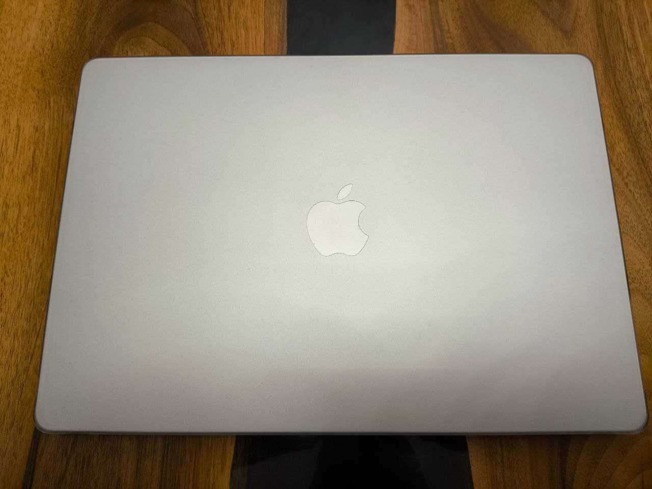 Macbook air 15"/M2/8gb/256gb/2023