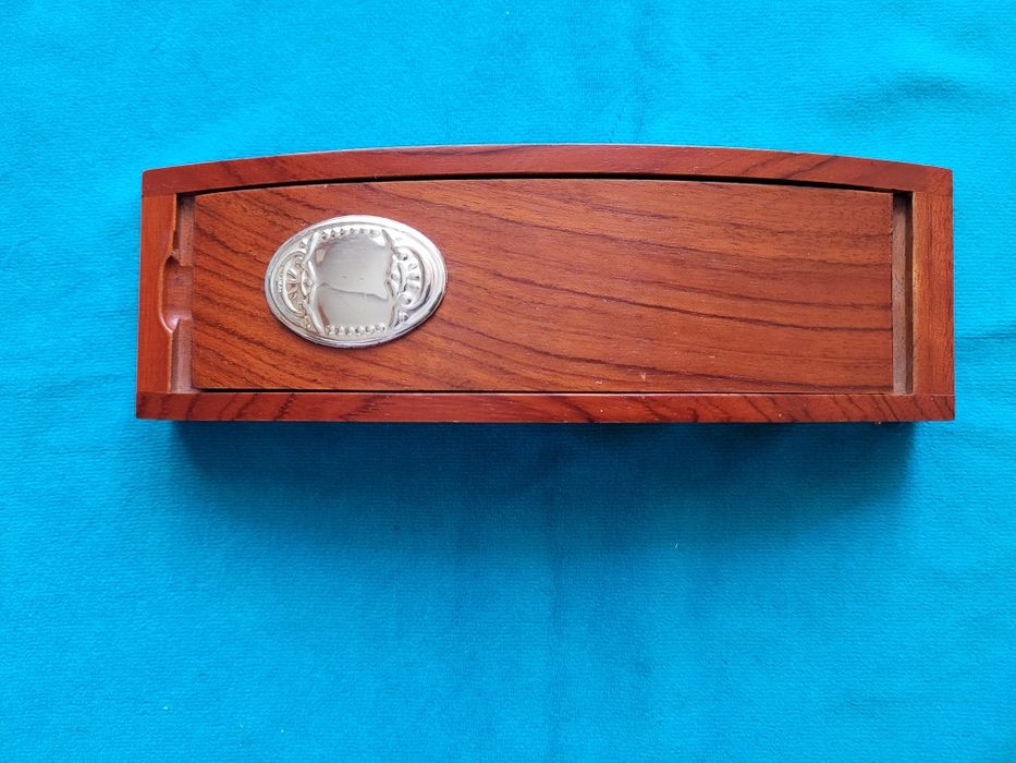 Набір оригінальний виготовлений з дерева