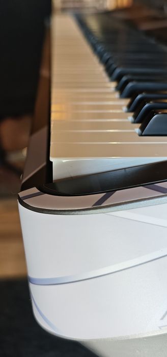 workstation Yamaha modx 8