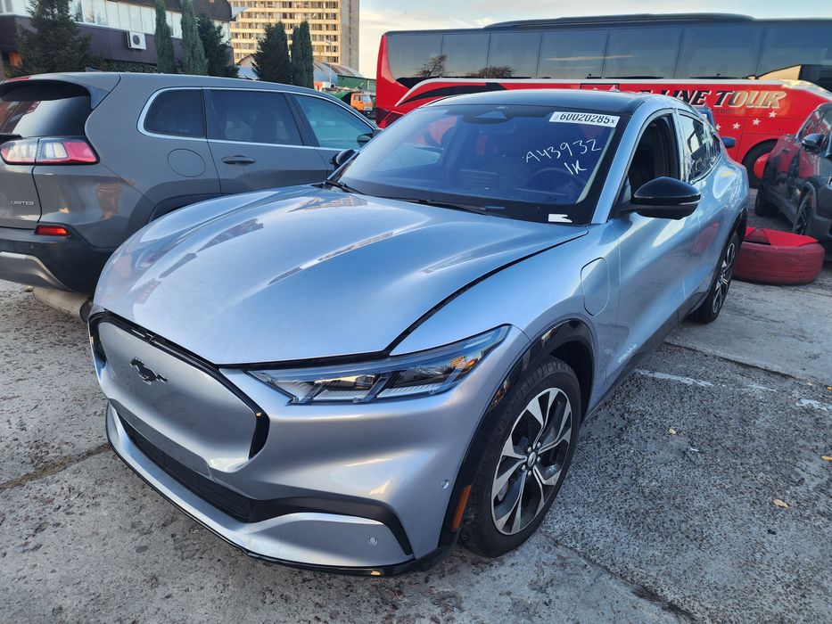 Форд мустанг 2023 рік Електрокар