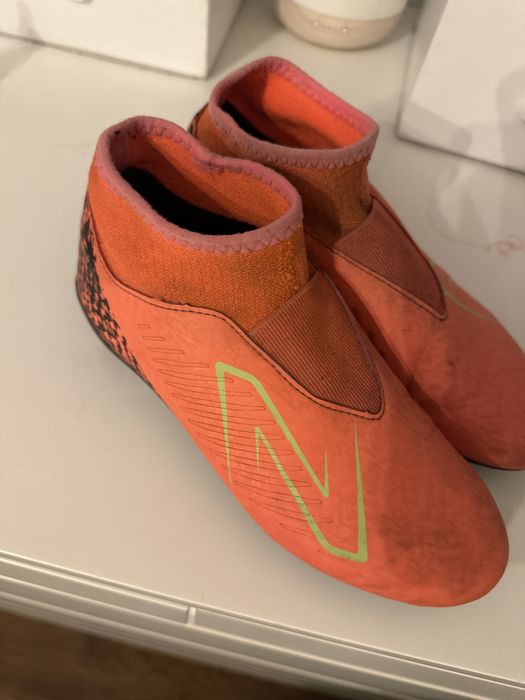 Chuteiras tamanho 39 NB