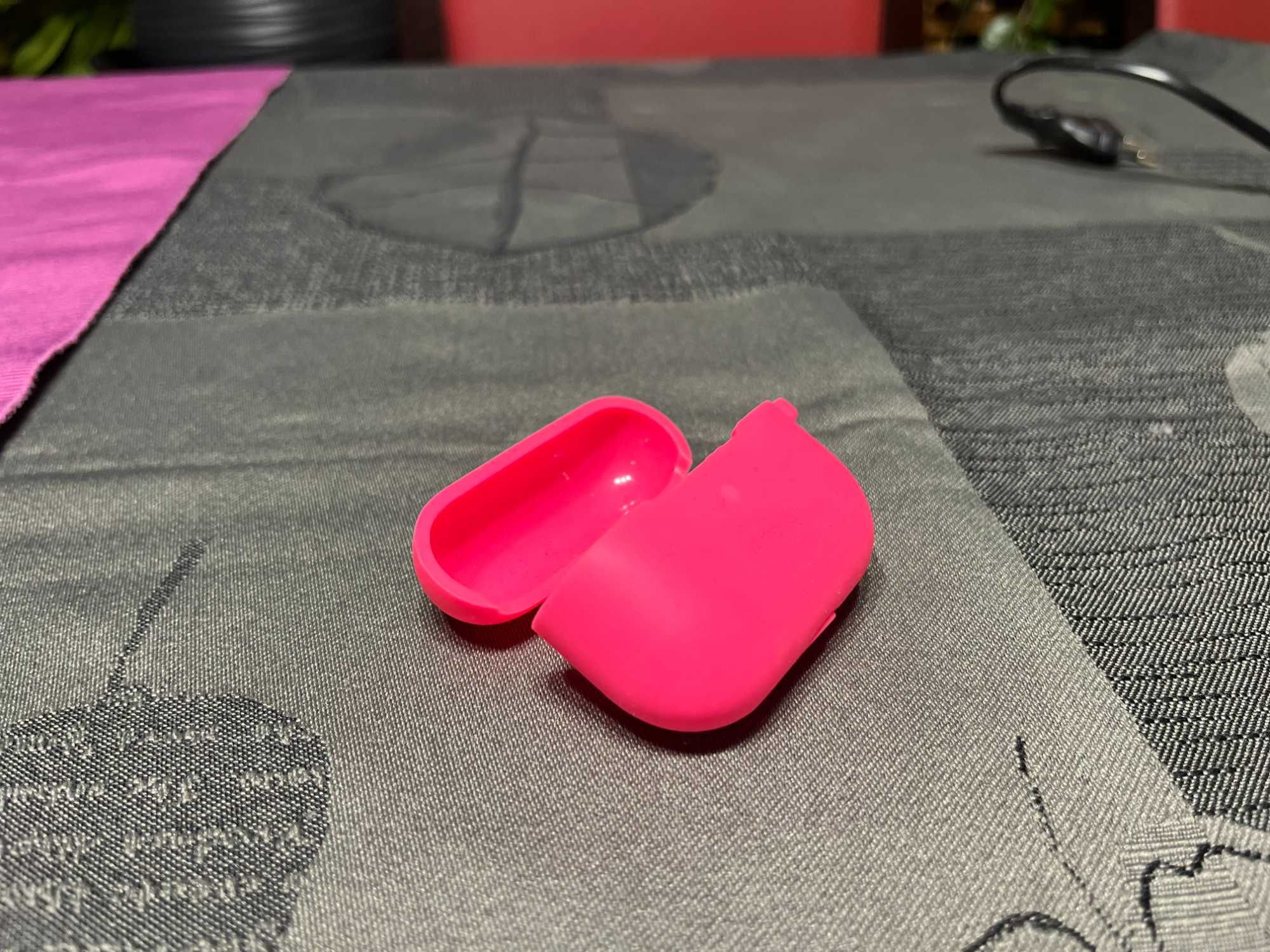 Silikonowe etui na AirPods Pro – różowe