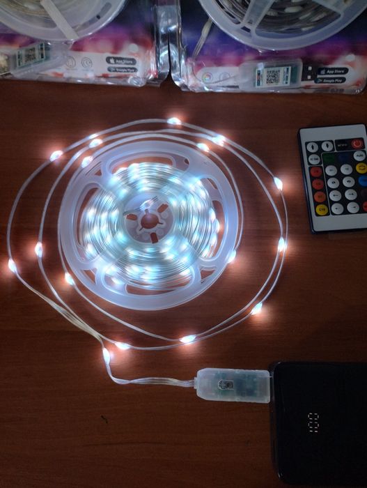 Світлодіодна стрічка USB 5 метрів працює від повербанку