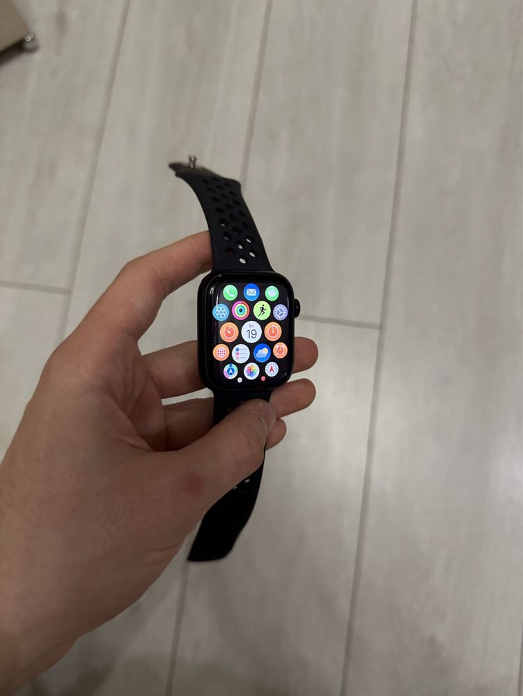 Apple Watch / Series 8 45mm GPS/ Midnight /