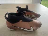 Buty do piłki korki Nike rozmiar 38.5
