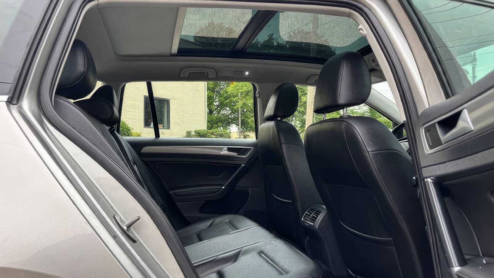 2016 Volkswagen Golf SportWagen TSI SE