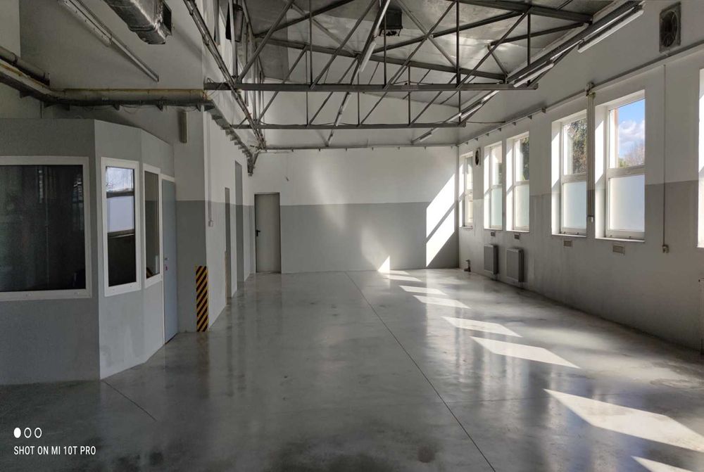 Obiekt -Hala produkcyjno-mag 1320 m2  zapl.soc.biurowym działka 6709m2