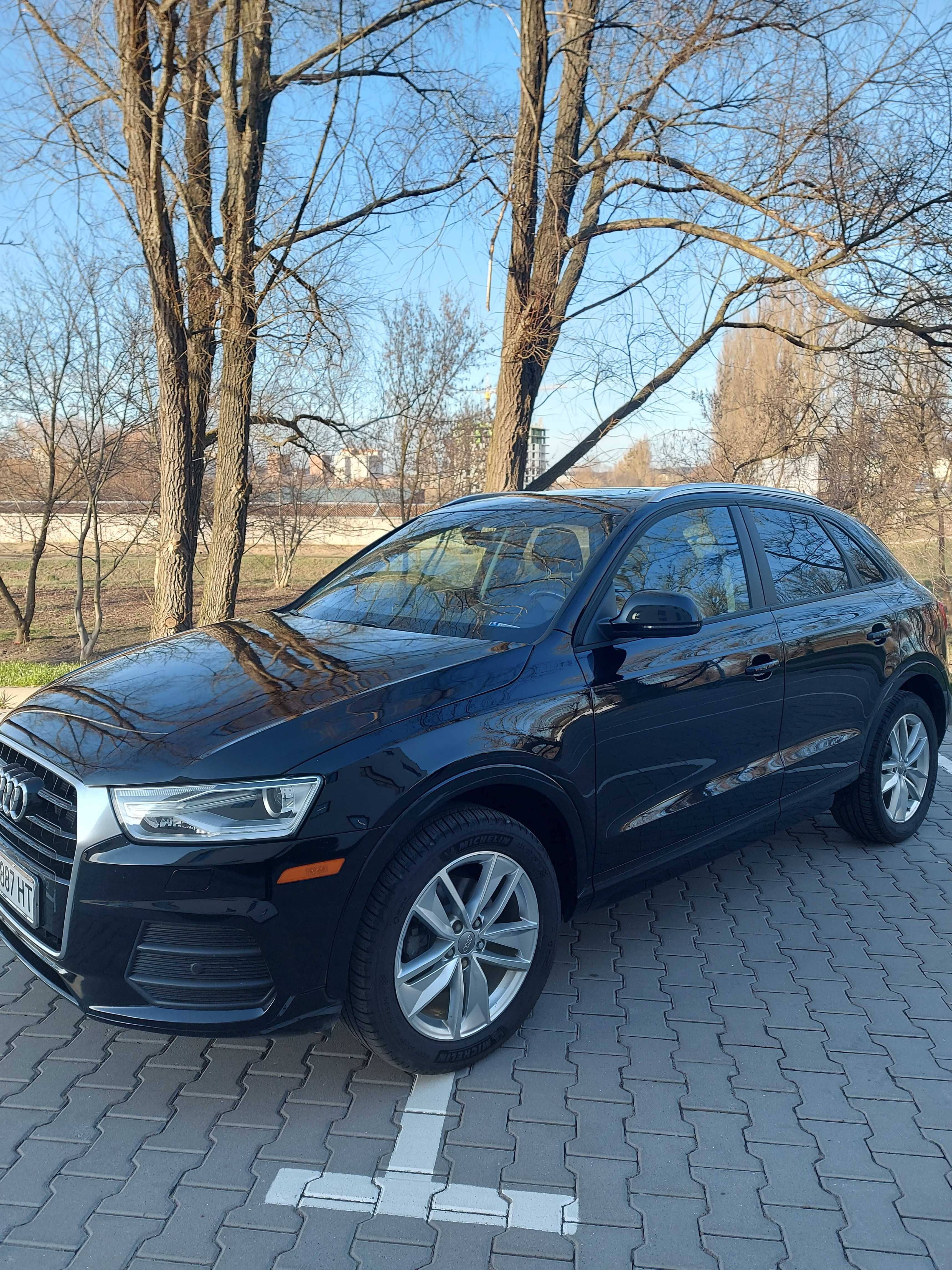 Автомобіль Audi Q3 2017