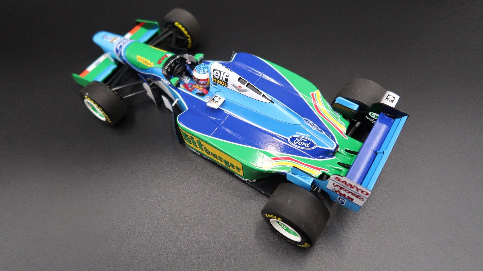 1:18 MinichampsBenetton Ford B194 M.Schumacher Champion 1994