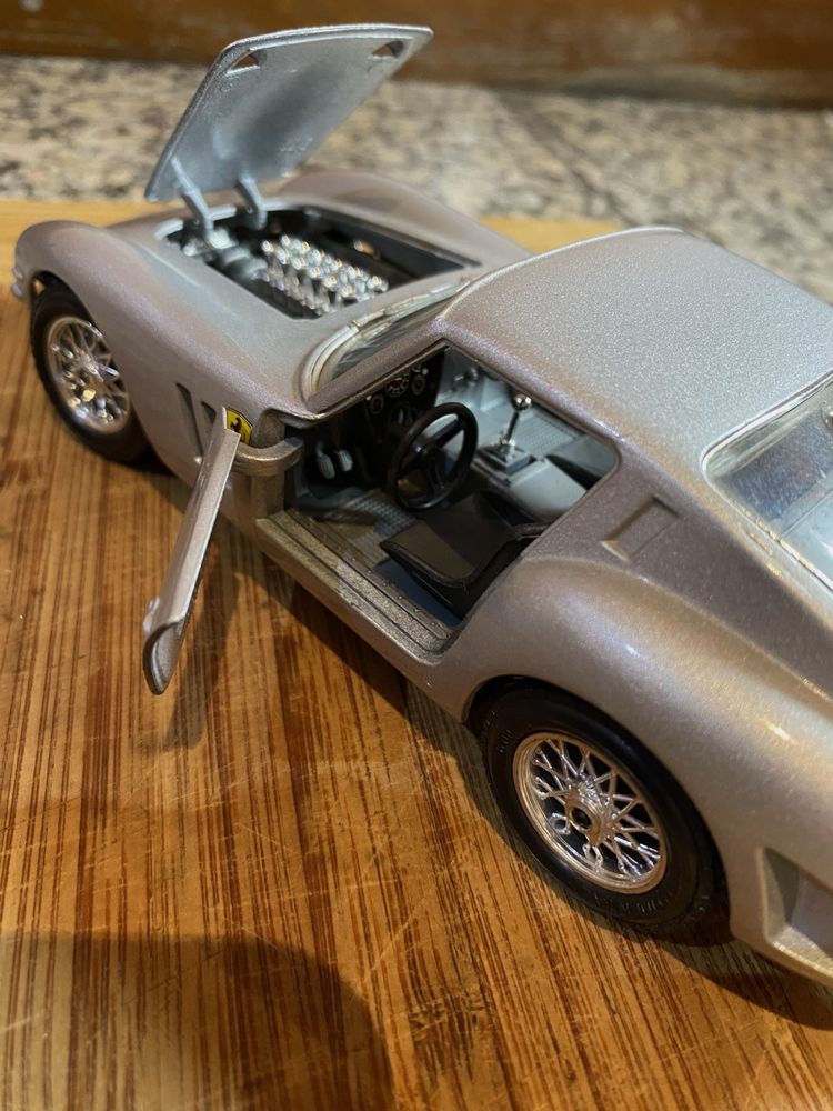Ferrari 250 GTO 1/24 Bburago