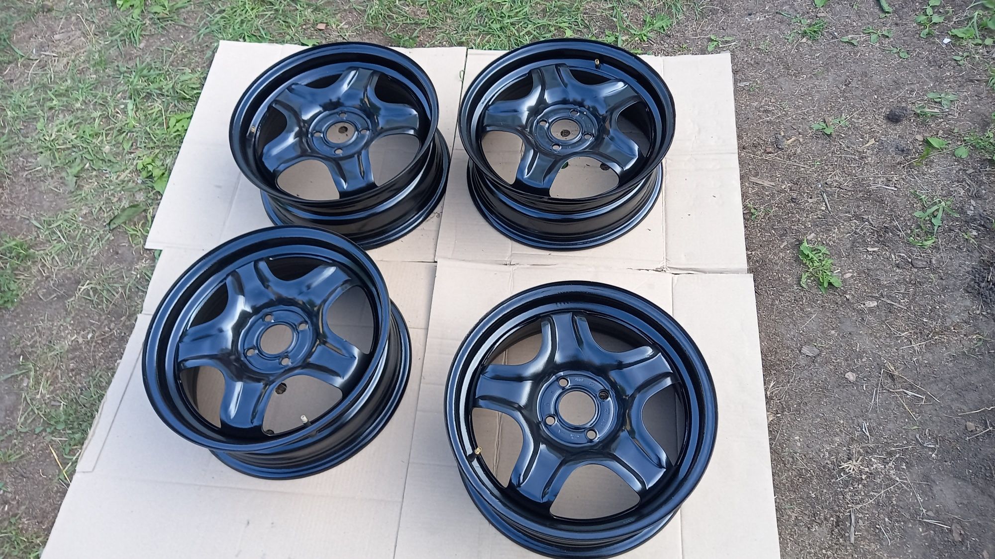 Диски r16   4 / 100 металеві