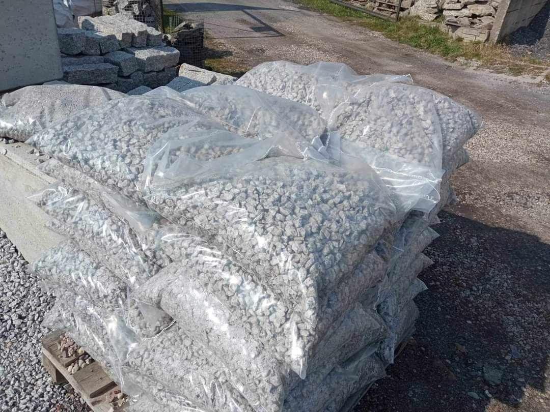 Kamień ogrodowy grys granitowy
