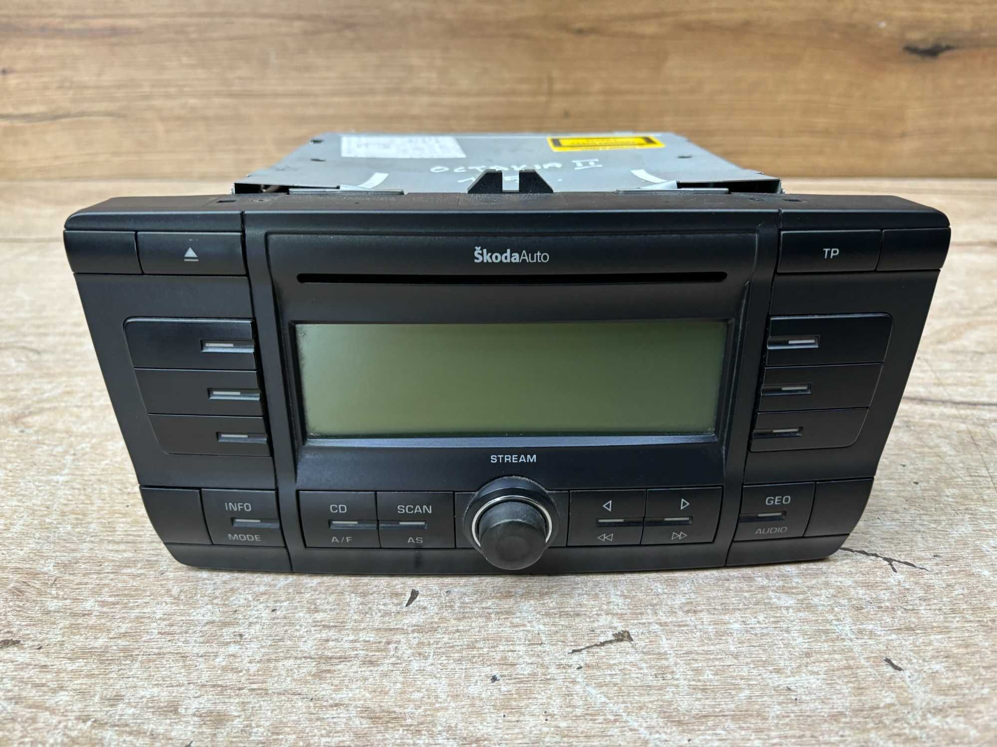 Radio Skoda Octavia II