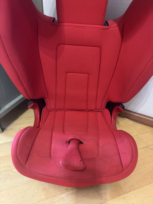 Продам автокрісло Britax römer