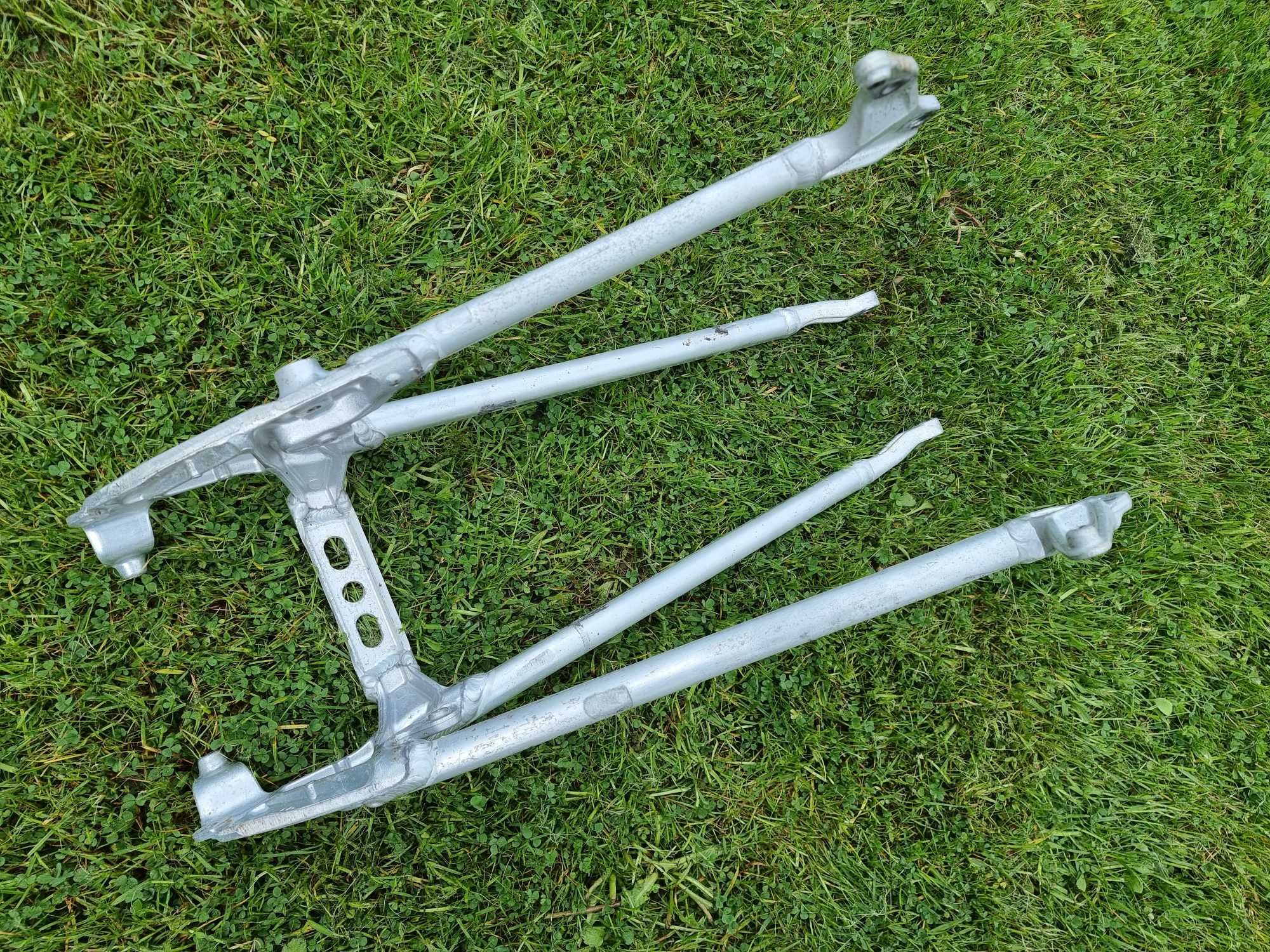 Stelaż subframe zadupek Honda CRF 250 rok 2011 stan BDB