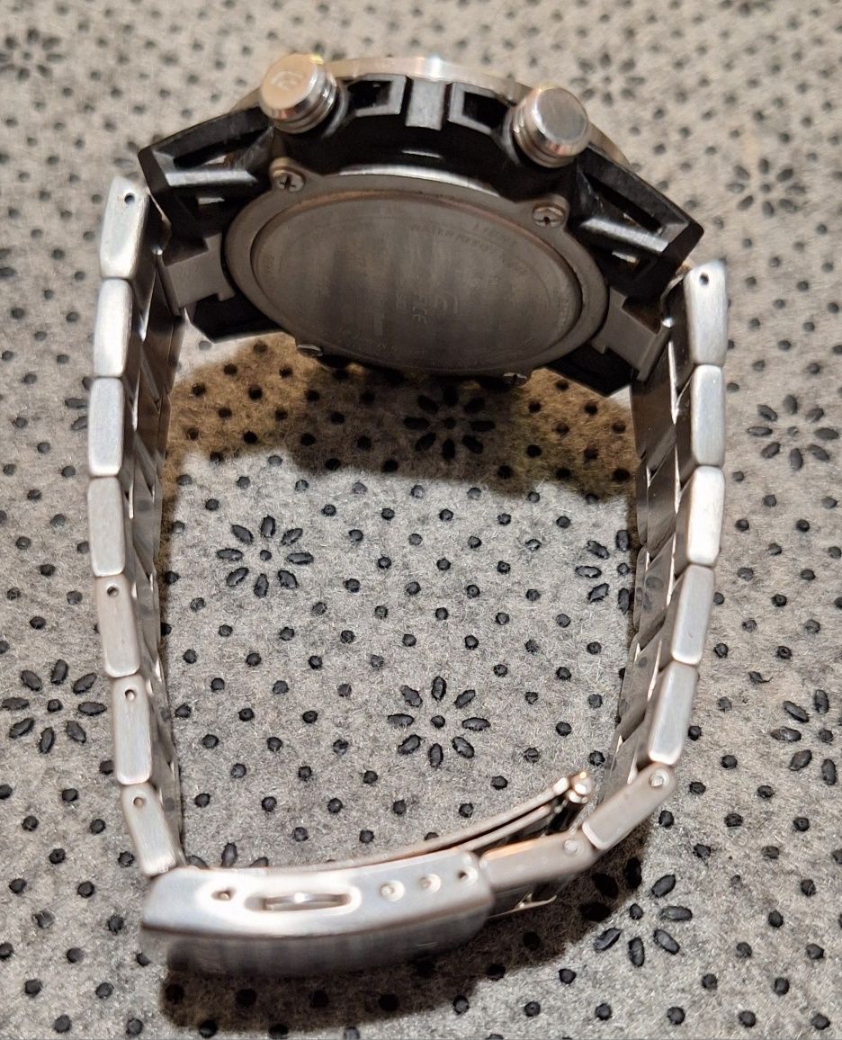 Casio Edifice  ECB - 2000D  1 AAEf