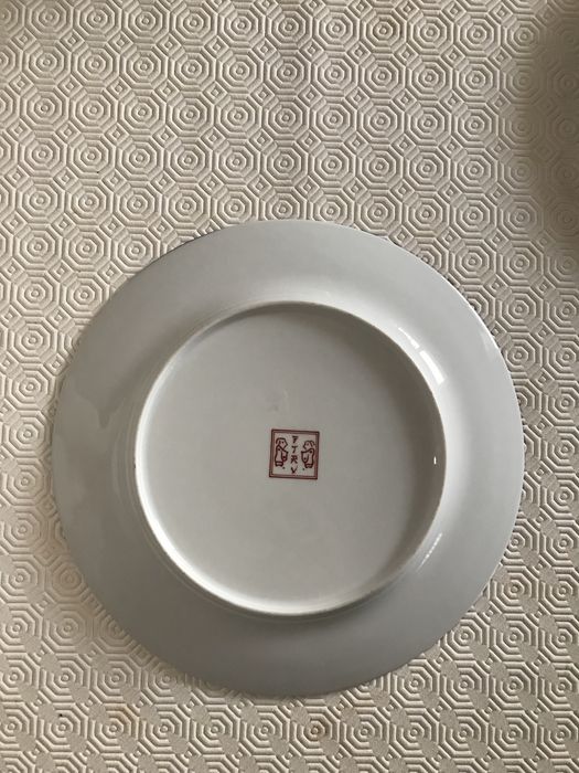 Prato oriental motivo pavão